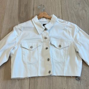 Express Oversized Cropped White Denim Trucker Jacket | Size Medium | NWT
